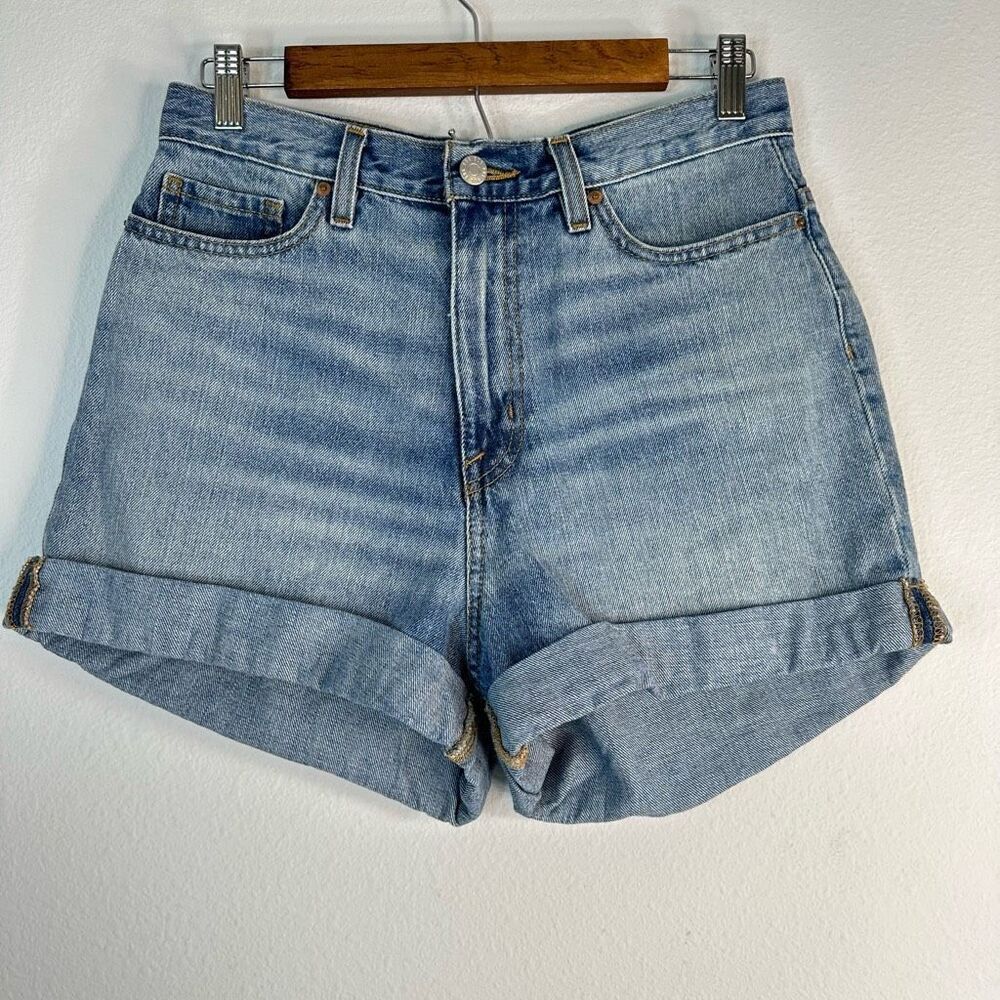BDG Urban Outfitters Light‎ Wash Denim High Rise Mom Shorts Waist 28 Rolled Hem